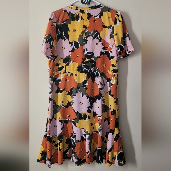 Karl Lagerfeld Paris Women's Floral Printed Button Front Mini Dress - Picture 2 of 7